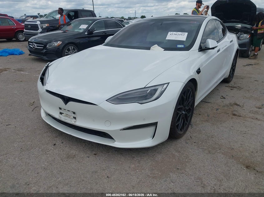 Vin: 5yjsa1e61mf452586, lot: 45860123, tesla model s plaid tri motor all-wheel drive 20212