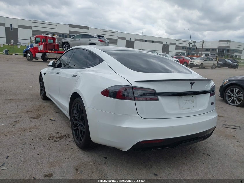 Vin: 5yjsa1e61mf452586, lot: 45860123, tesla model s plaid tri motor all-wheel drive 20213