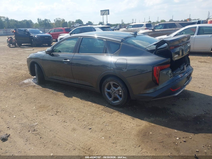 Vin: 3kpft4de0te281646, lot: 45860158, kia k4 lxs 20263