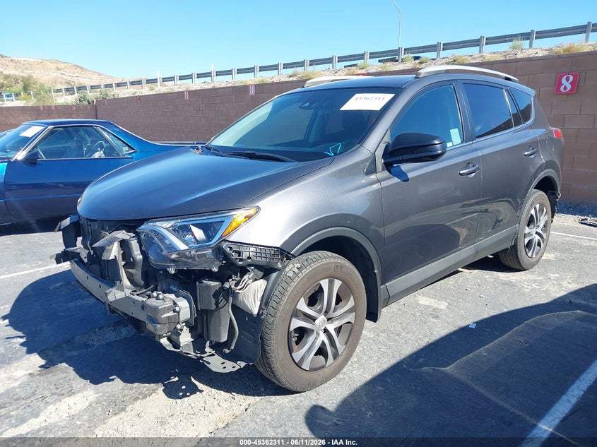 2018 Toyota Rav4 Le 2T3ZFREV1JW516640 photo 1