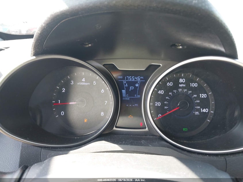 2013 Hyundai Veloster Base W/Gray VIN: KMHTC6AD5DU121948 Lot: 45362326