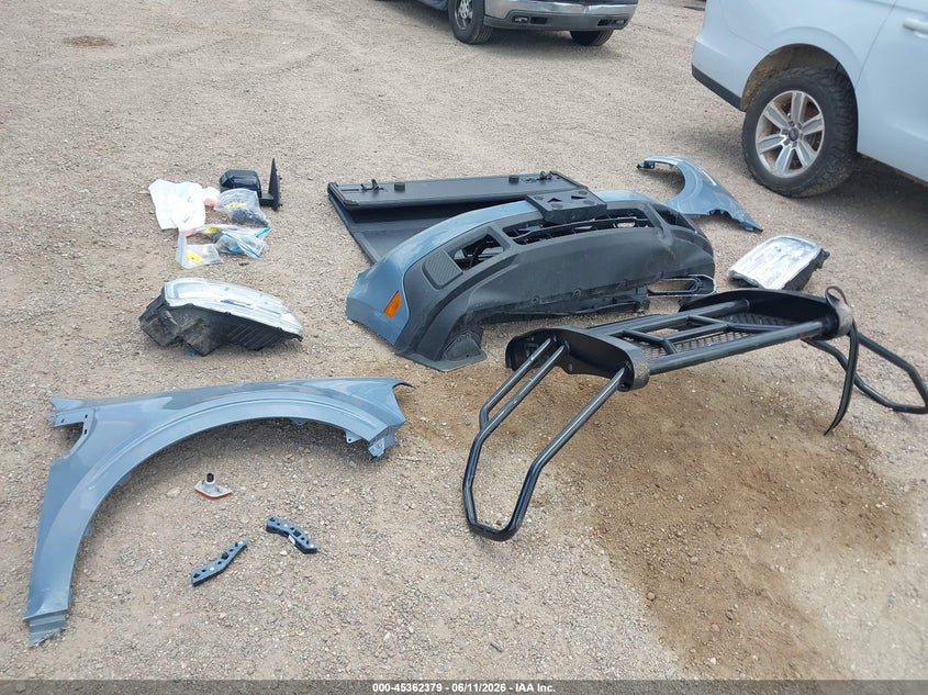 2024 Ford Maverick Lariat VIN: 3FTTW8S90RRA70617 Lot: 45362379