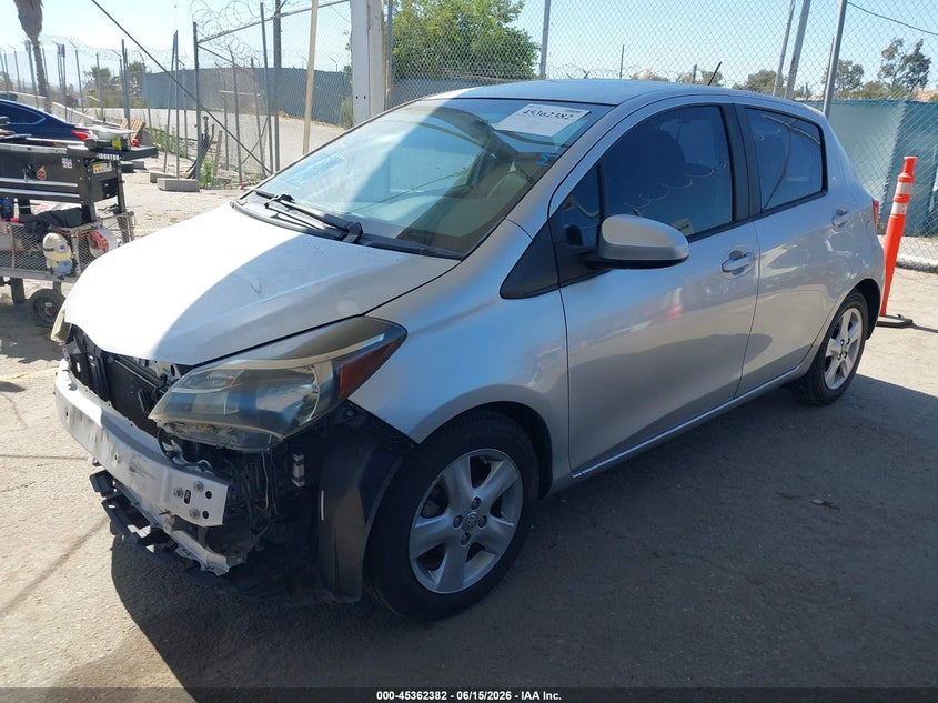 Vin: vnkktud39fa045380, lot: 45860343, toyota yaris l 20152