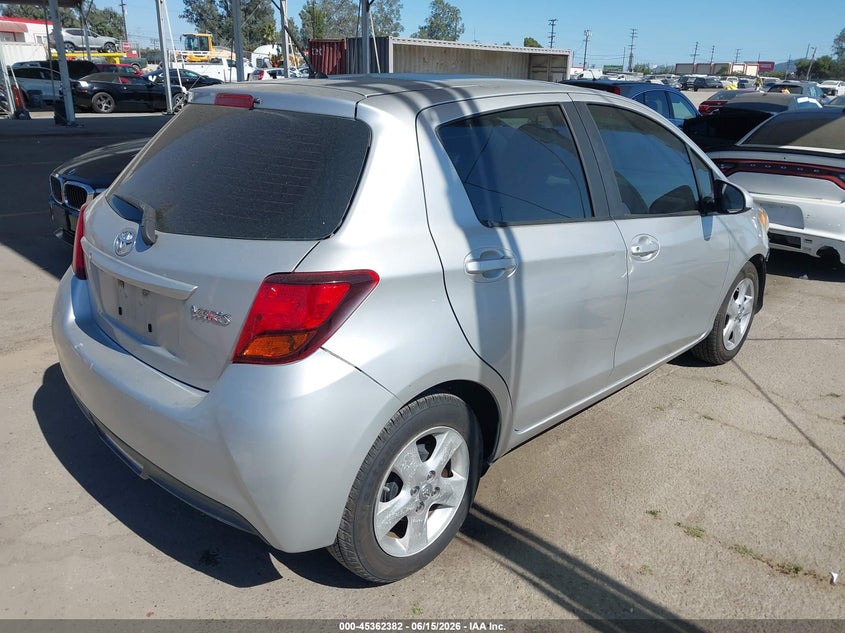 Vin: vnkktud39fa045380, lot: 45860343, toyota yaris l 20154