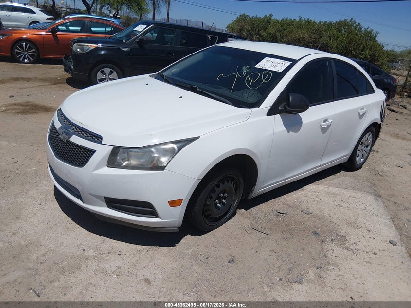2014 CHEVROLET CRUZE auction photo 2