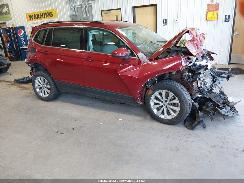 2019 VOLKSWAGEN TIGUAN auction photo 1