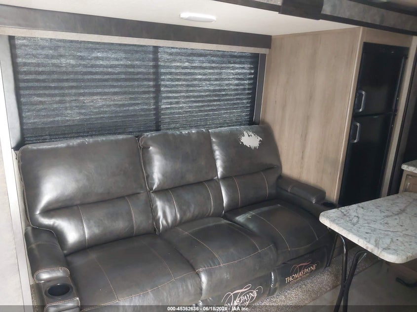 2020 GRAND DESIGN TRANSCEND auction photo 5