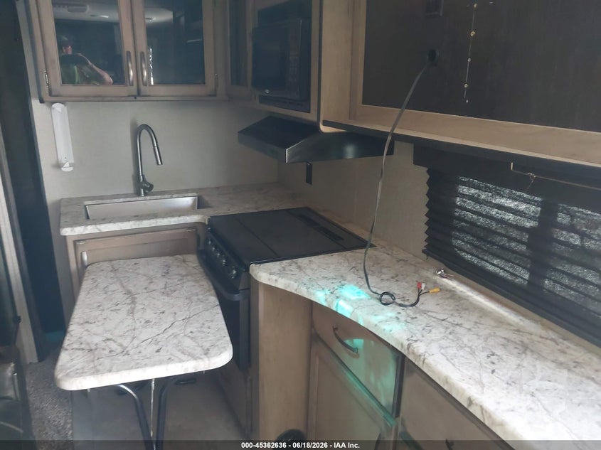 2020 GRAND DESIGN TRANSCEND auction photo 7