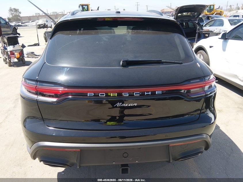 PORSCHE MACAN - zdjęcie 15