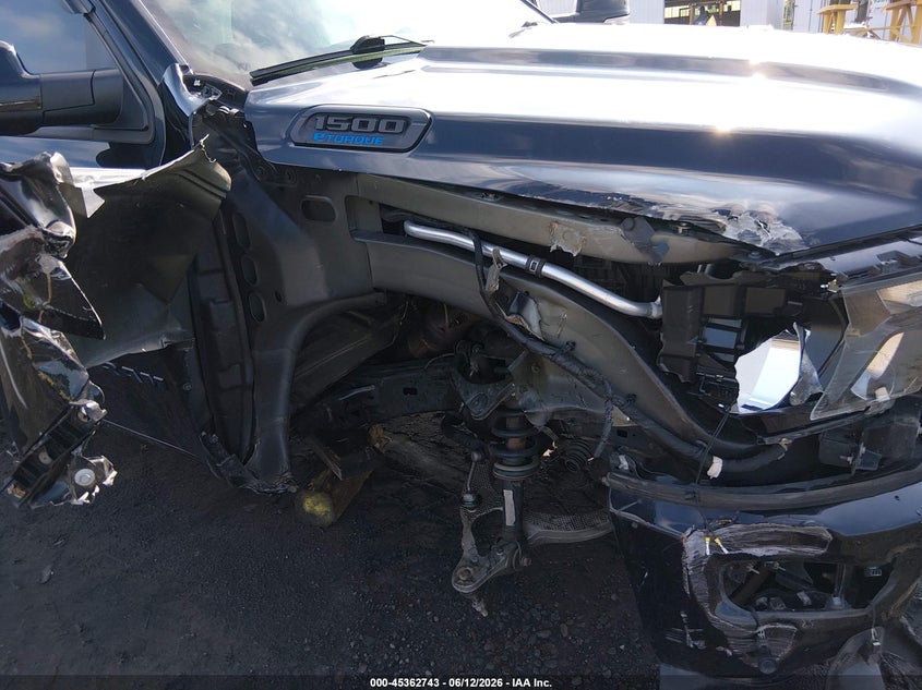 2022 RAM 1500 auction photo 6