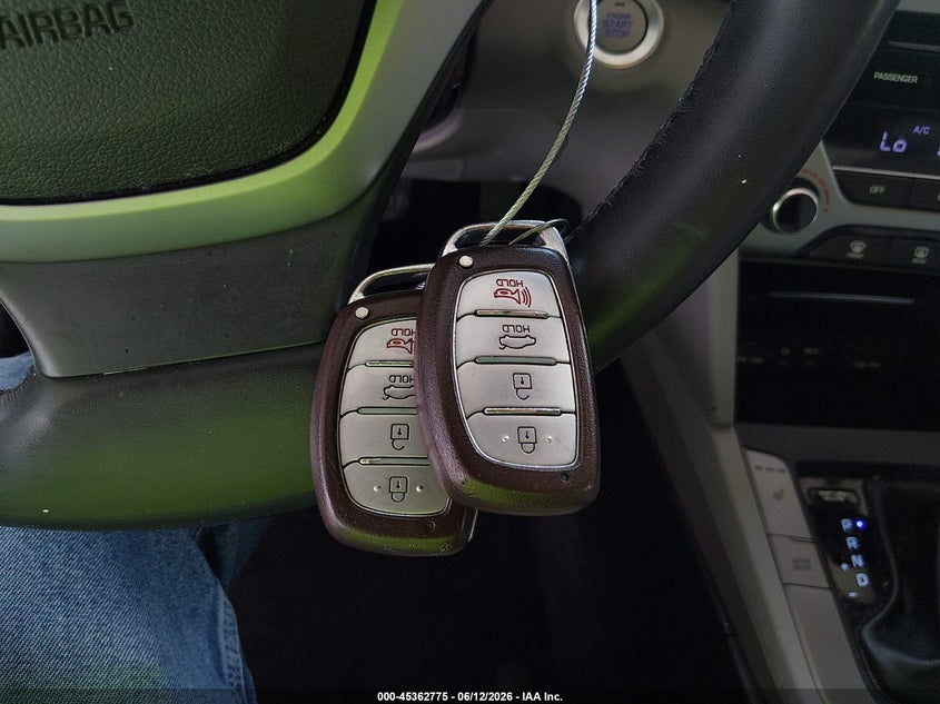 AtlanticExpress - Hyundai Elantra