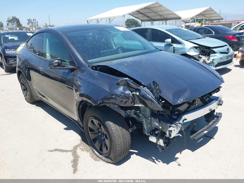 2026 TESLA MODEL Y