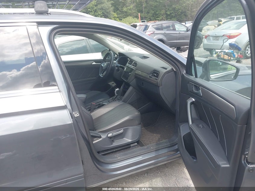 2024 VOLKSWAGEN TIGUAN auction photo 5