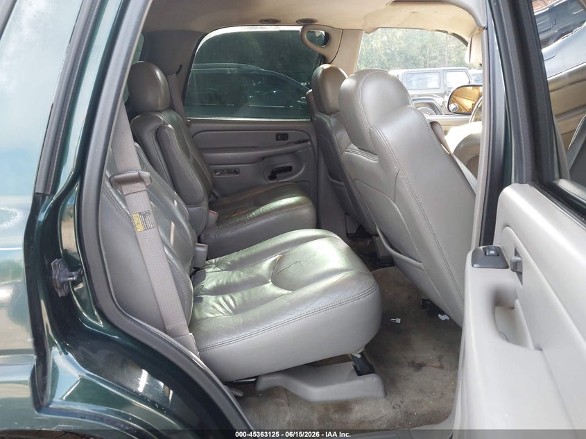 2004 CHEVROLET TAHOE auction photo 8