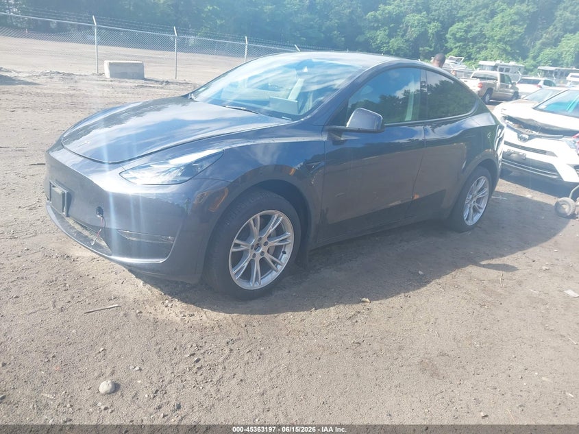 2024 Tesla Model Y Long Range Dual Motor All-Wheel Drive 7SAYGDEE4RA274441 photo 1