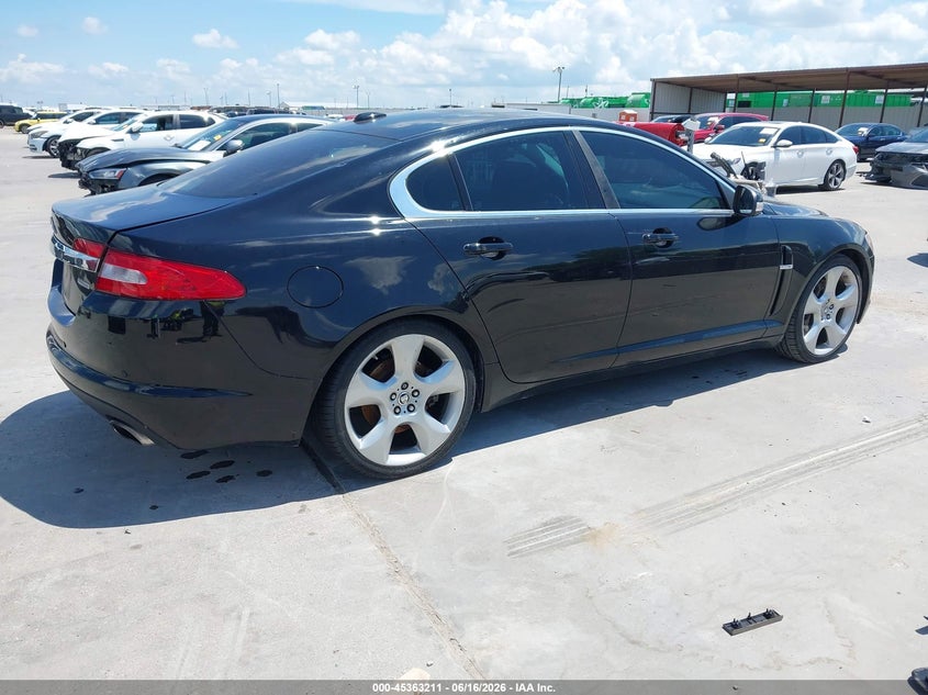 2009 JAGUAR XF