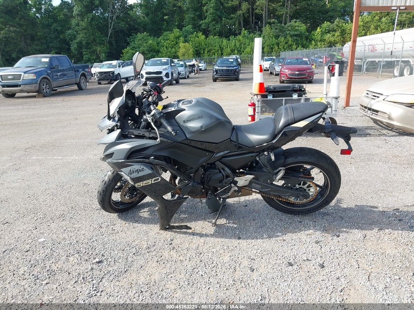 2024 Kawasaki Ex650 P VIN: ML5EXEP14RDAC6869 Lot: 45363221