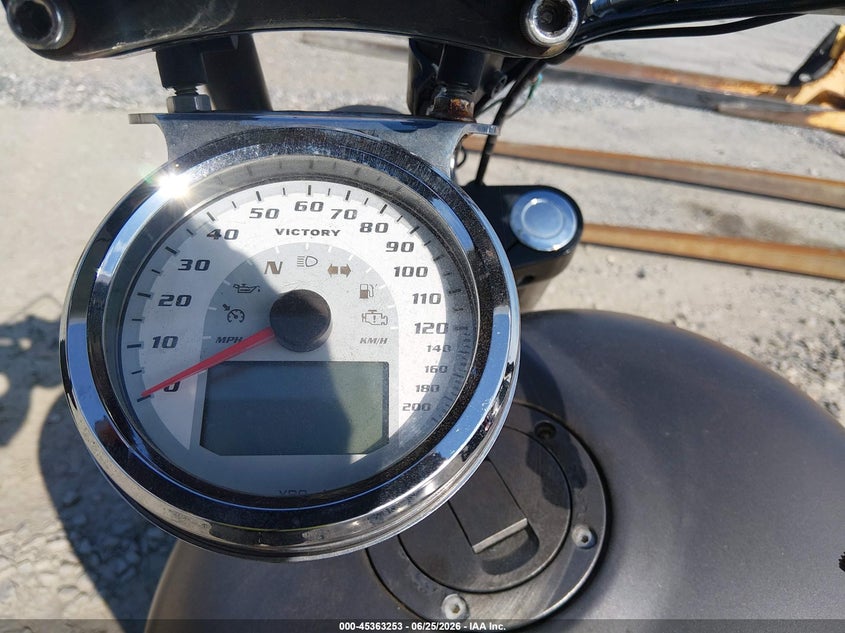 2011 Victory Motorcycles Kingpin 8-Ball VIN: 5VPCA36N2B3006514 Lot: 45363253