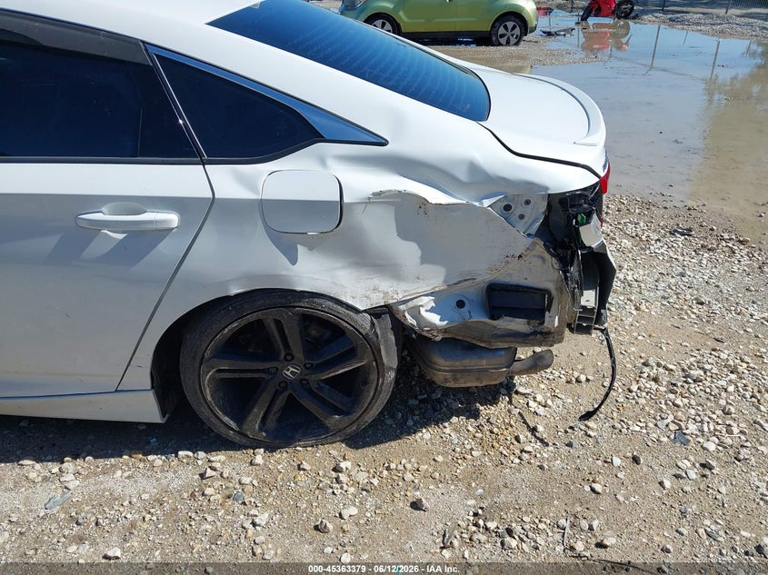 2020 HONDA ACCORD auction photo 6