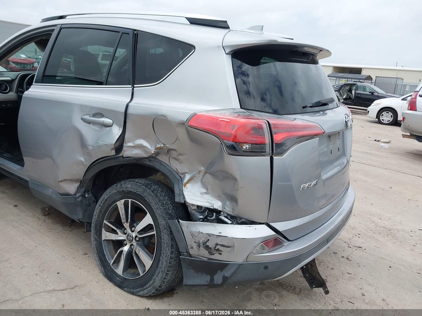 2016 TOYOTA RAV4 auction photo 6
