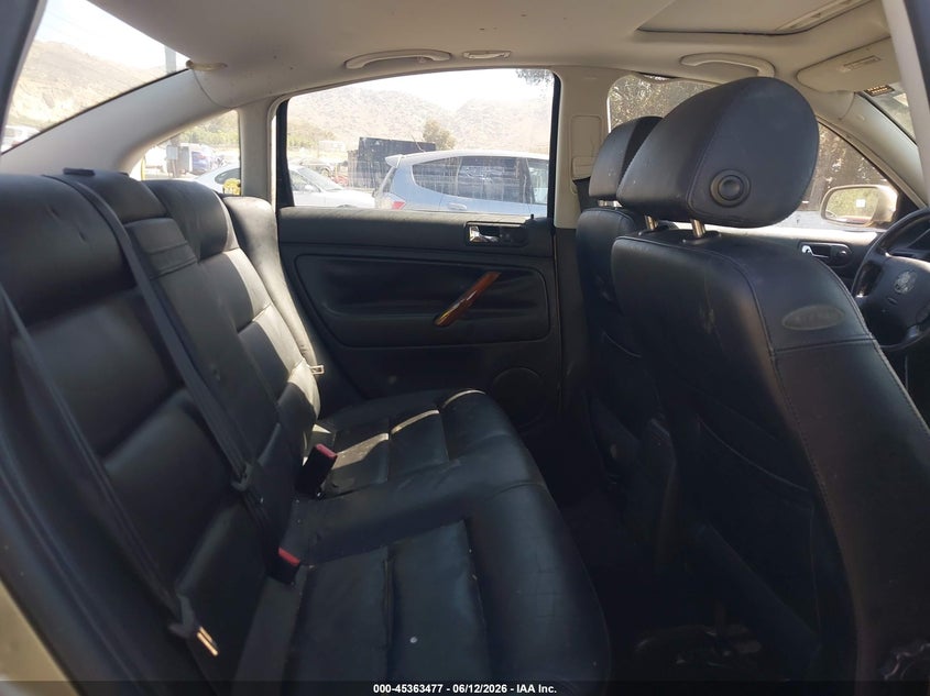 2001 VOLKSWAGEN PASSAT SEDAN 2.8L V-6 DOHC, VVT, 190HP