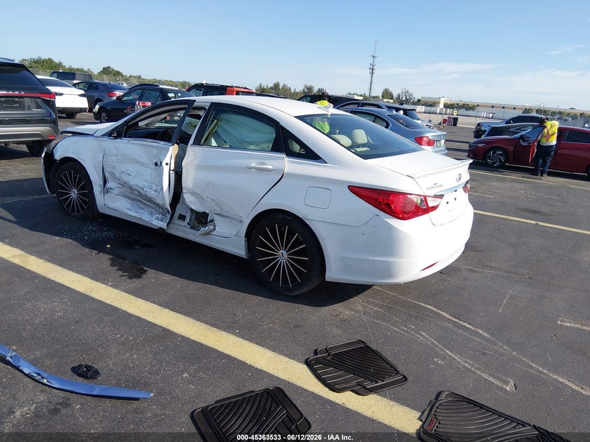 2013 HYUNDAI SONATA SEDAN 2.4L I-4 DI, DOHC, VVT, 198HP