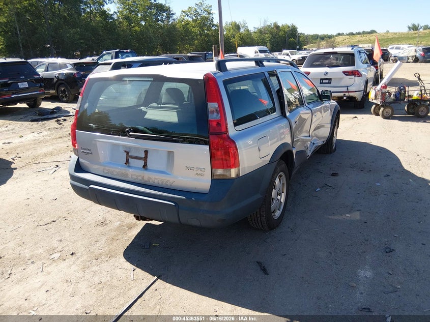 2004 VOLVO XC70 auction photo 4