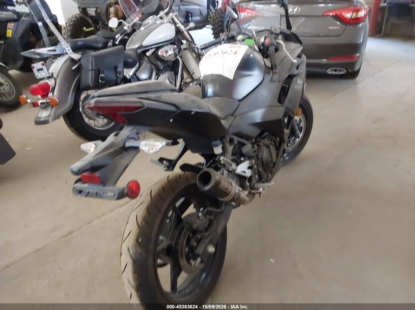 KAWASAKI EX500 2026