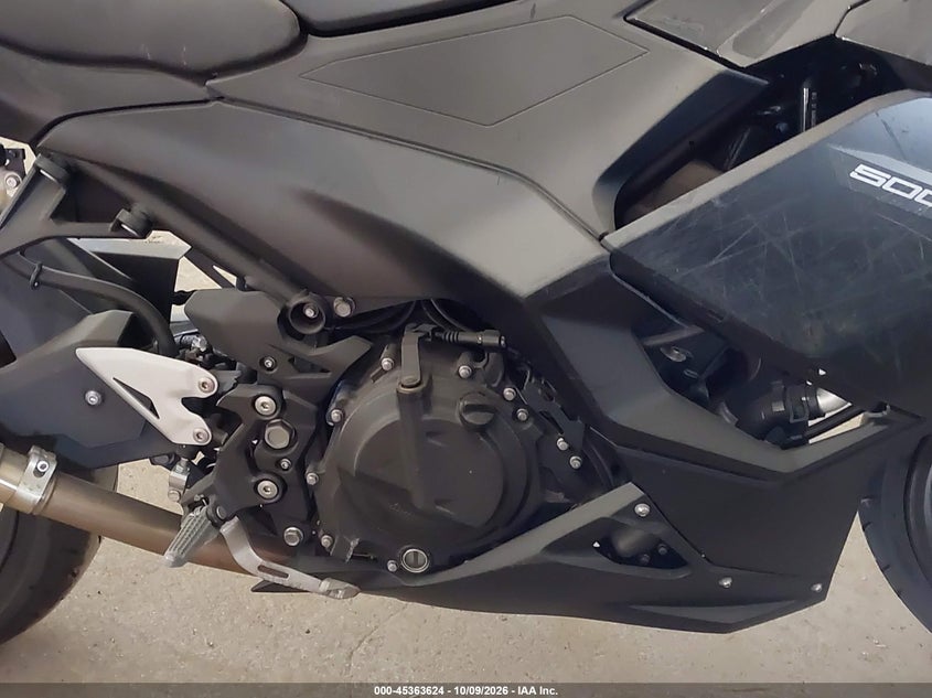 KAWASAKI EX500 2026