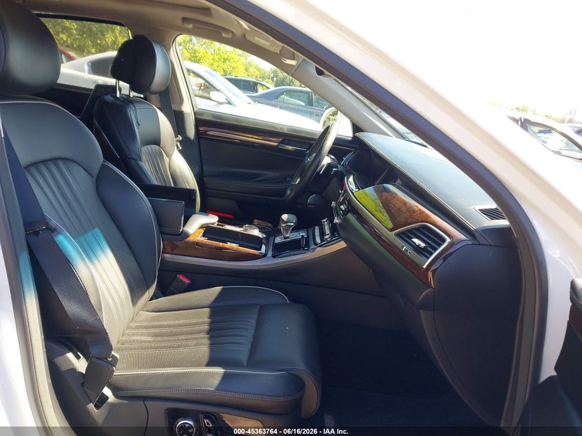 2018 GENESIS G90 auction photo 5