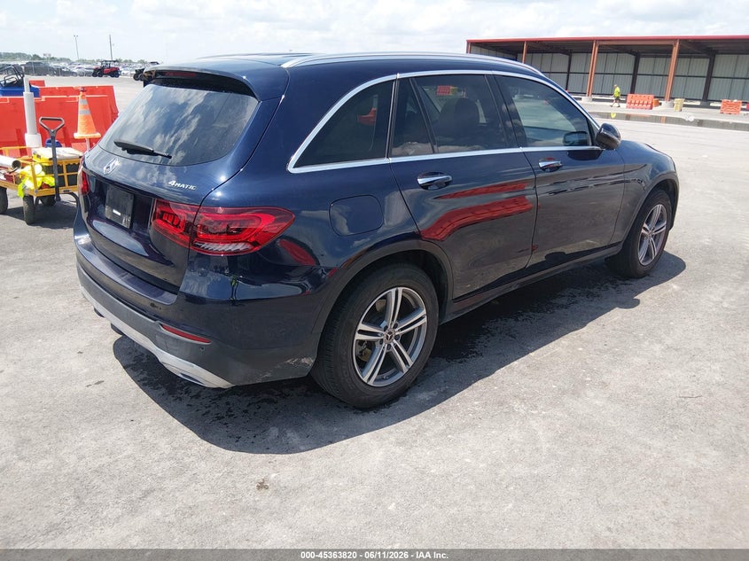 2021 MERCEDES-BENZ GLC 300 auction photo 4