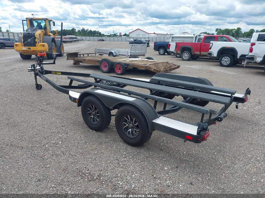 2025 EZ LOADER BOAT TRAILER auction photo 3