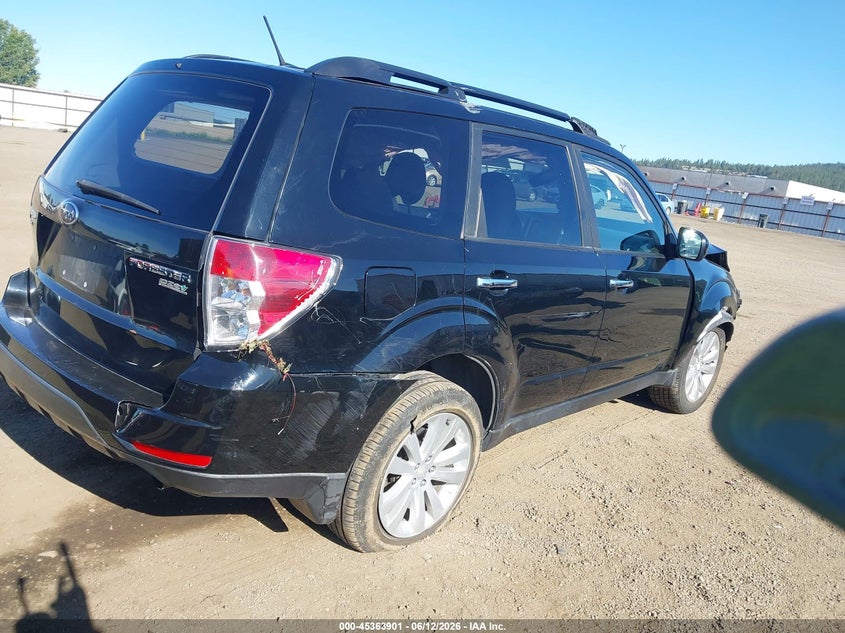 Vin: jf2shadc4bh711976, lot: 45861864, subaru forester 2.5x premium 20114