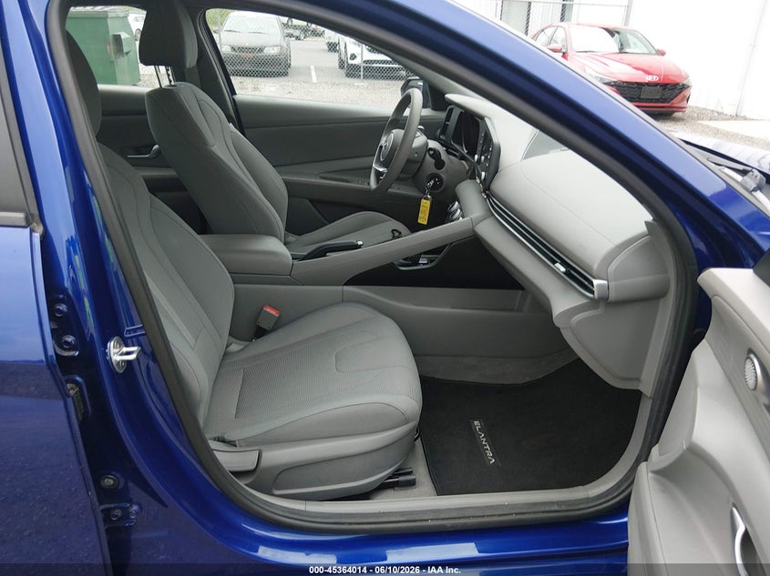 AtlanticExpress - Hyundai Elantra