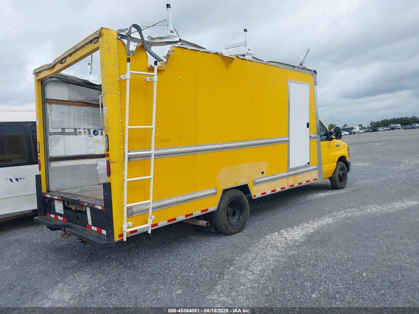 2015 FORD E-350 CUTAWAY auction photo 4