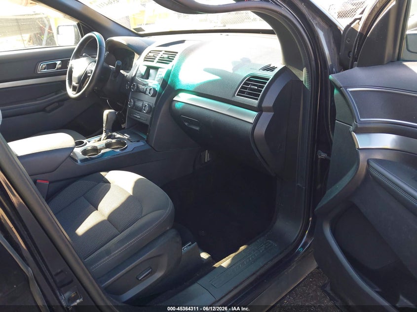 VIN 1FM5K7D82KGA04887 2019 FORD EXPLORER XLT