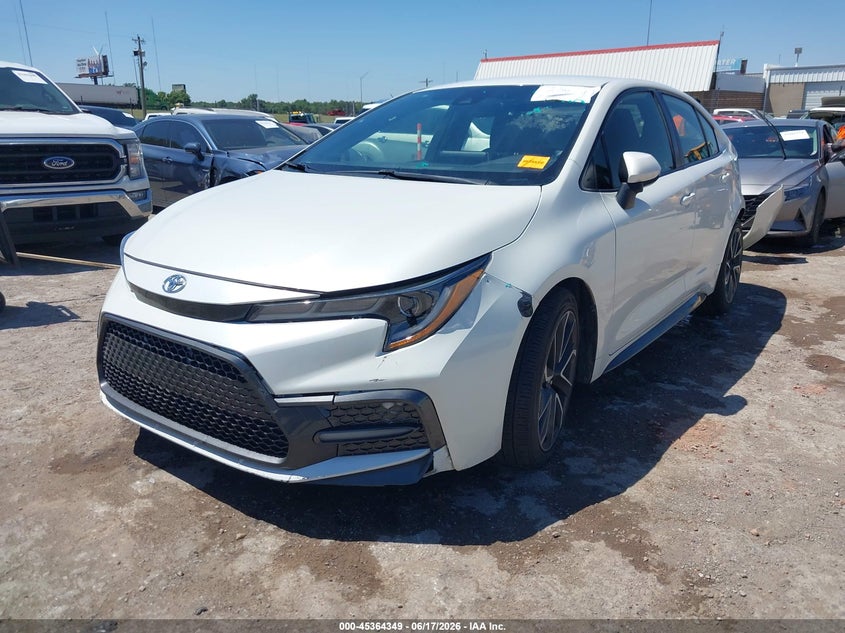 2020 TOYOTA COROLLA auction photo 2