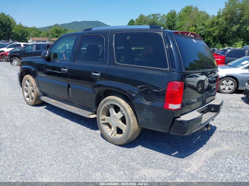 2002 CADILLAC ESCALADE auction photo 3