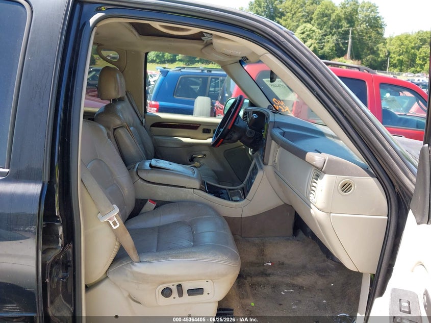 2002 CADILLAC ESCALADE auction photo 5
