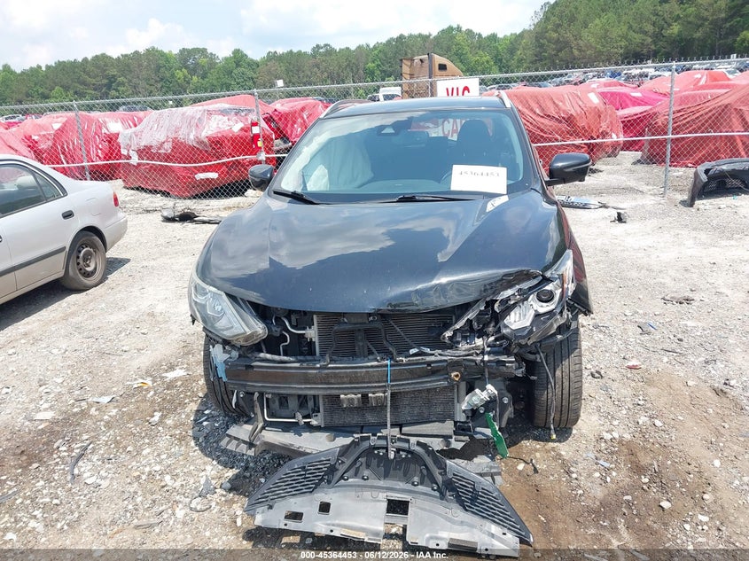 2019 NISSAN ROGUE SPORT auction photo 6