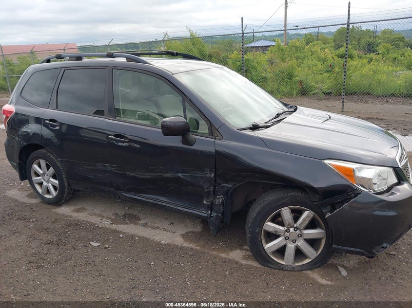 2016 SUBARU FORESTER auction photo 6