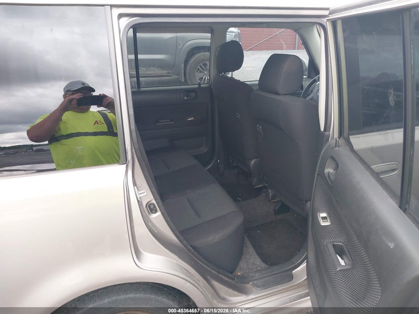 2005 Scion Xb VIN: JTLKT324050202639 Lot: 45364657