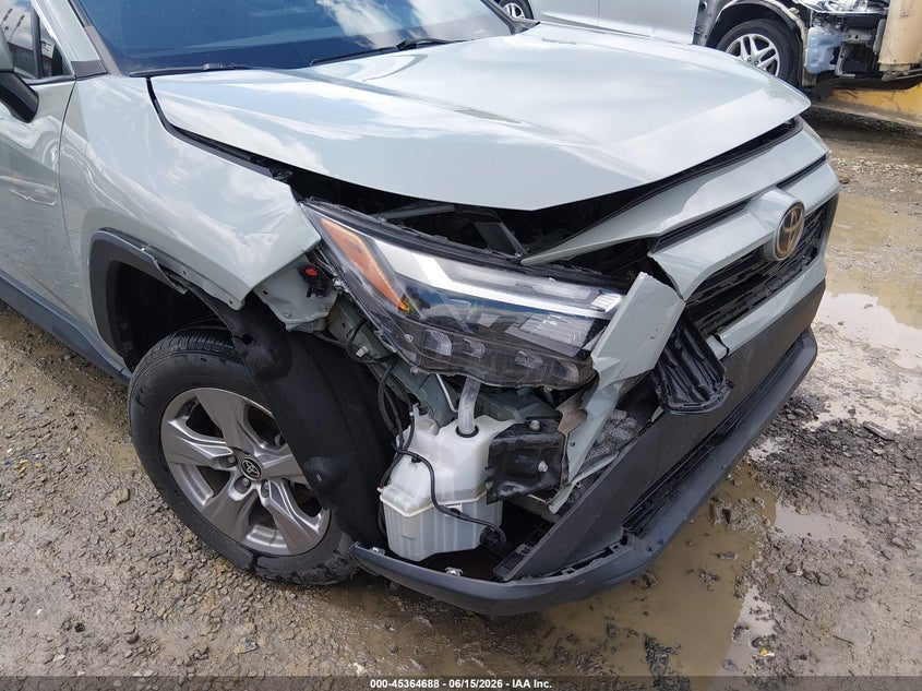 VIN 2T3P1RFV3NW274315 2022 TOYOTA RAV4 XLE