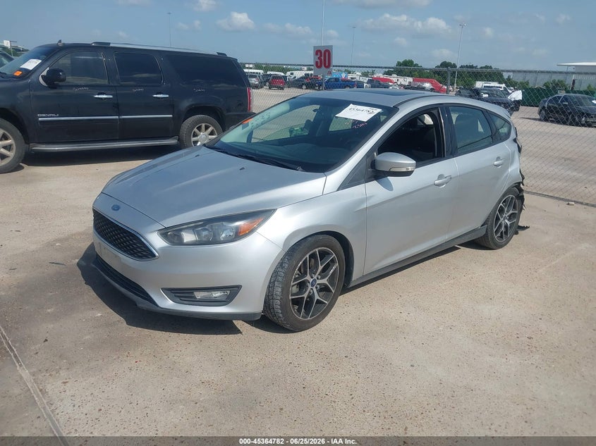 Vin: 1fadp3m22jl213502, lot: 45862743, ford focus sel 20182
