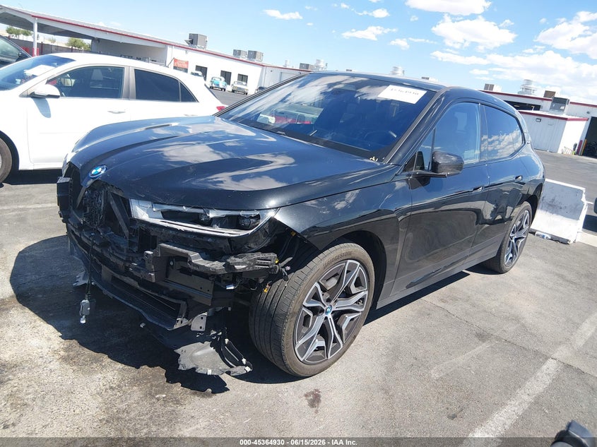 Vin: wb523cf03scu80752, lot: 45862891, bmw ix xdrive50 20252