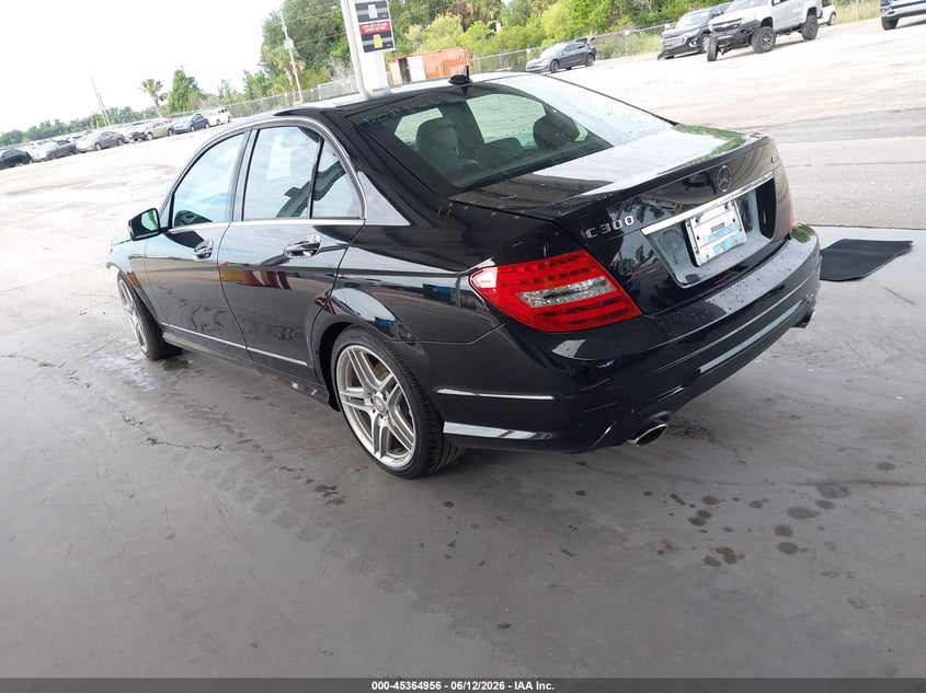 2014 MERCEDES-BENZ C 300 auction photo 3