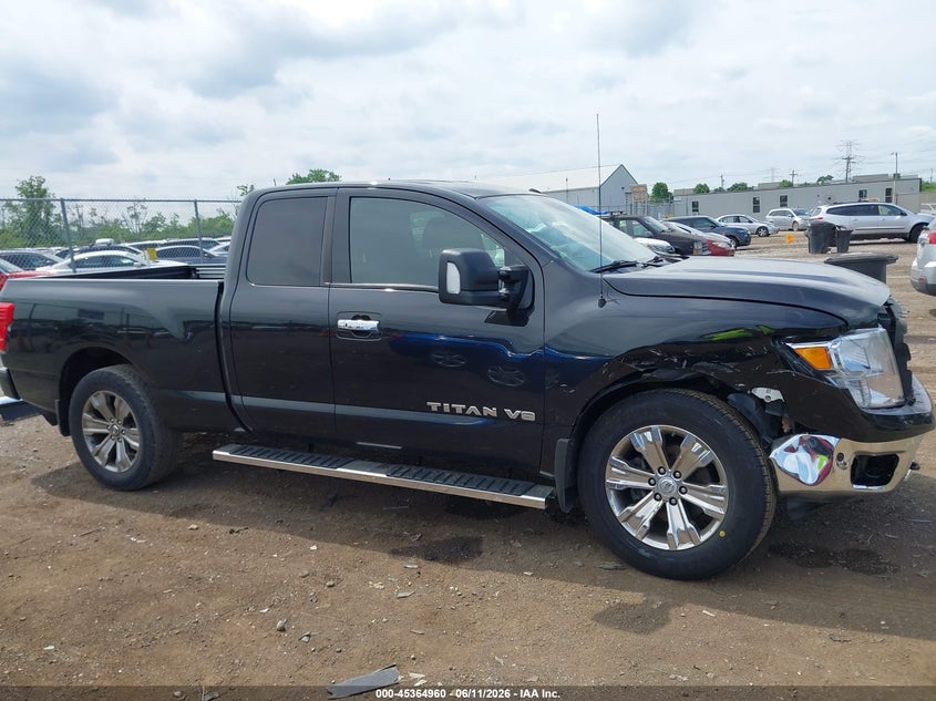 2018 NISSAN TITAN SV — Фото 14