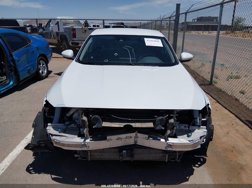 2019 HONDA ACCORD LX — Photo 13