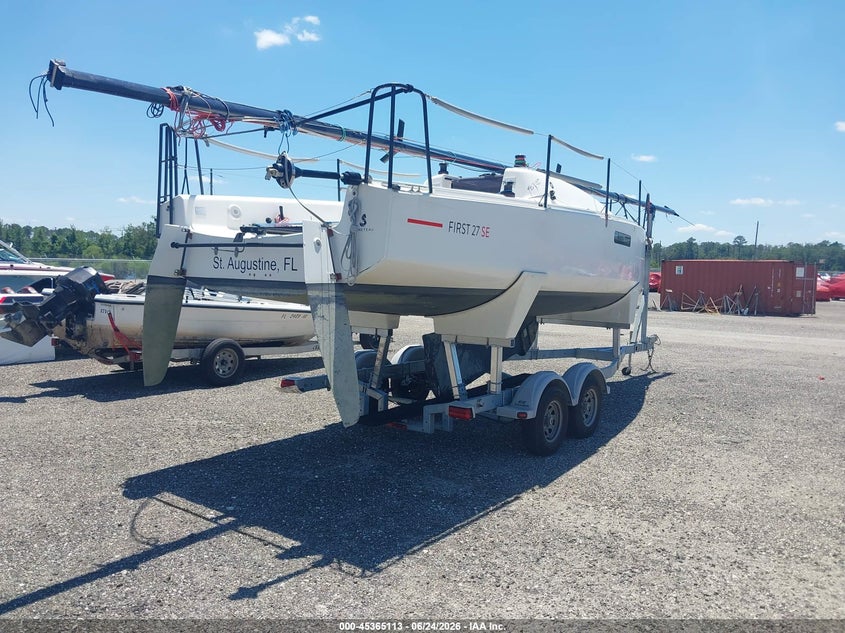 2021 BENETEAU 26' auction photo 4