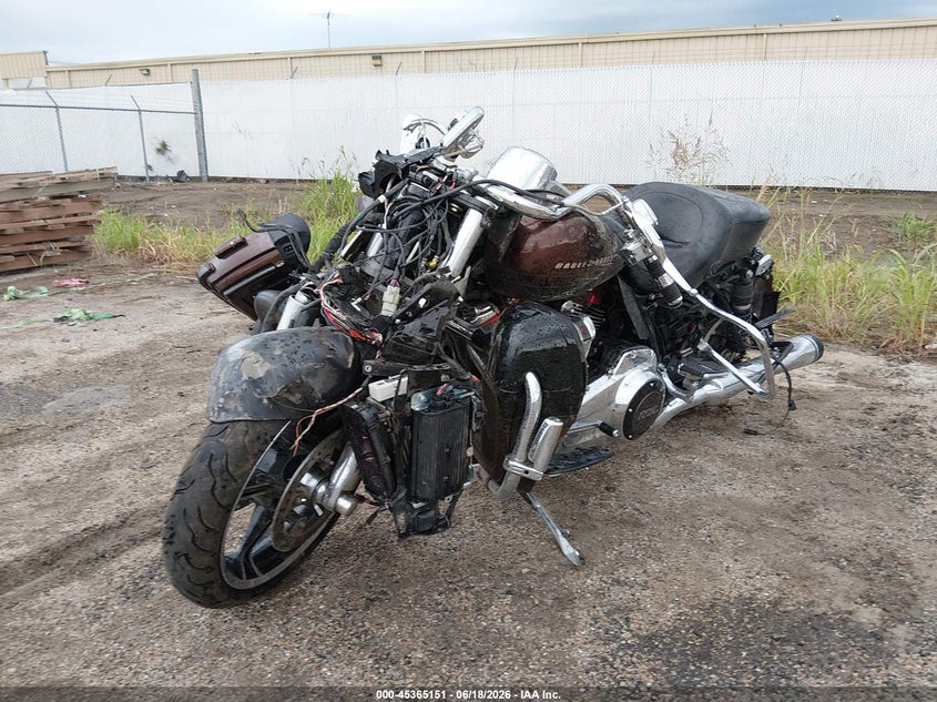 2019 HARLEY-DAVIDSON FLHTKSE auction photo 2